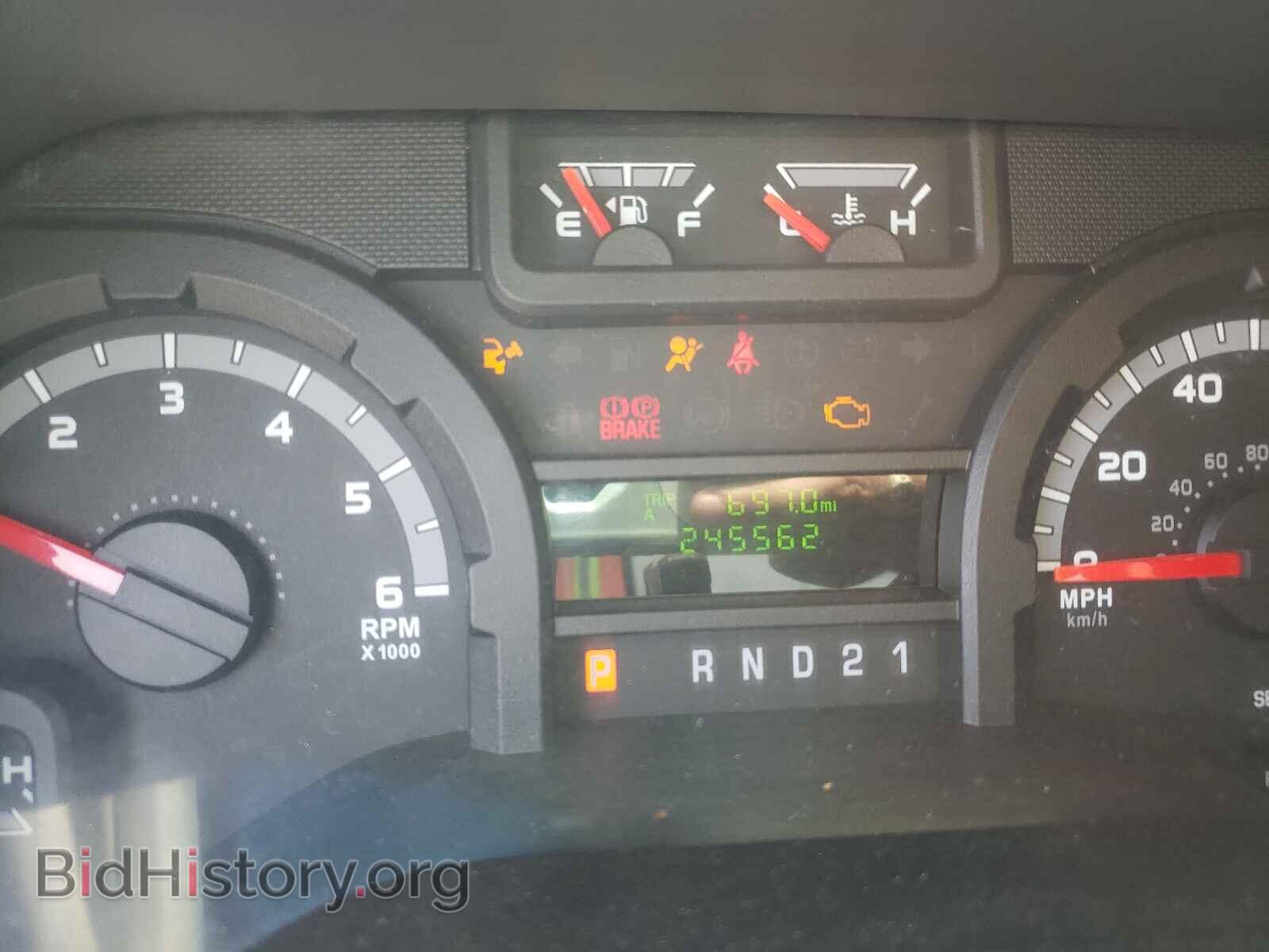 2011 FORD ECONOLINE - VIN: 1FTNS2EW2BDA13921 - Photo 8