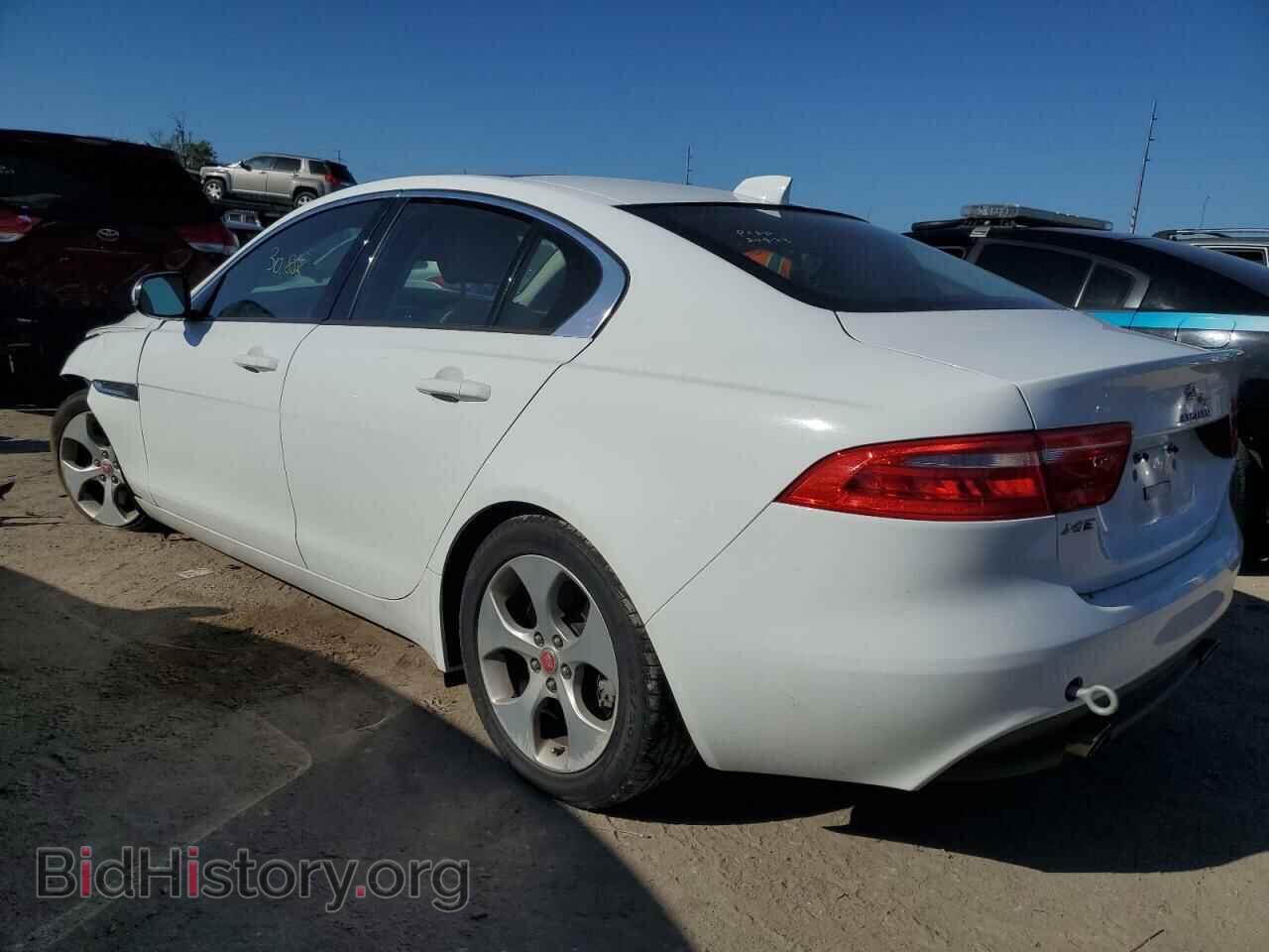 2017 JAGUAR XE - VIN: SAJAR4BG3HA962375 - Фото 2