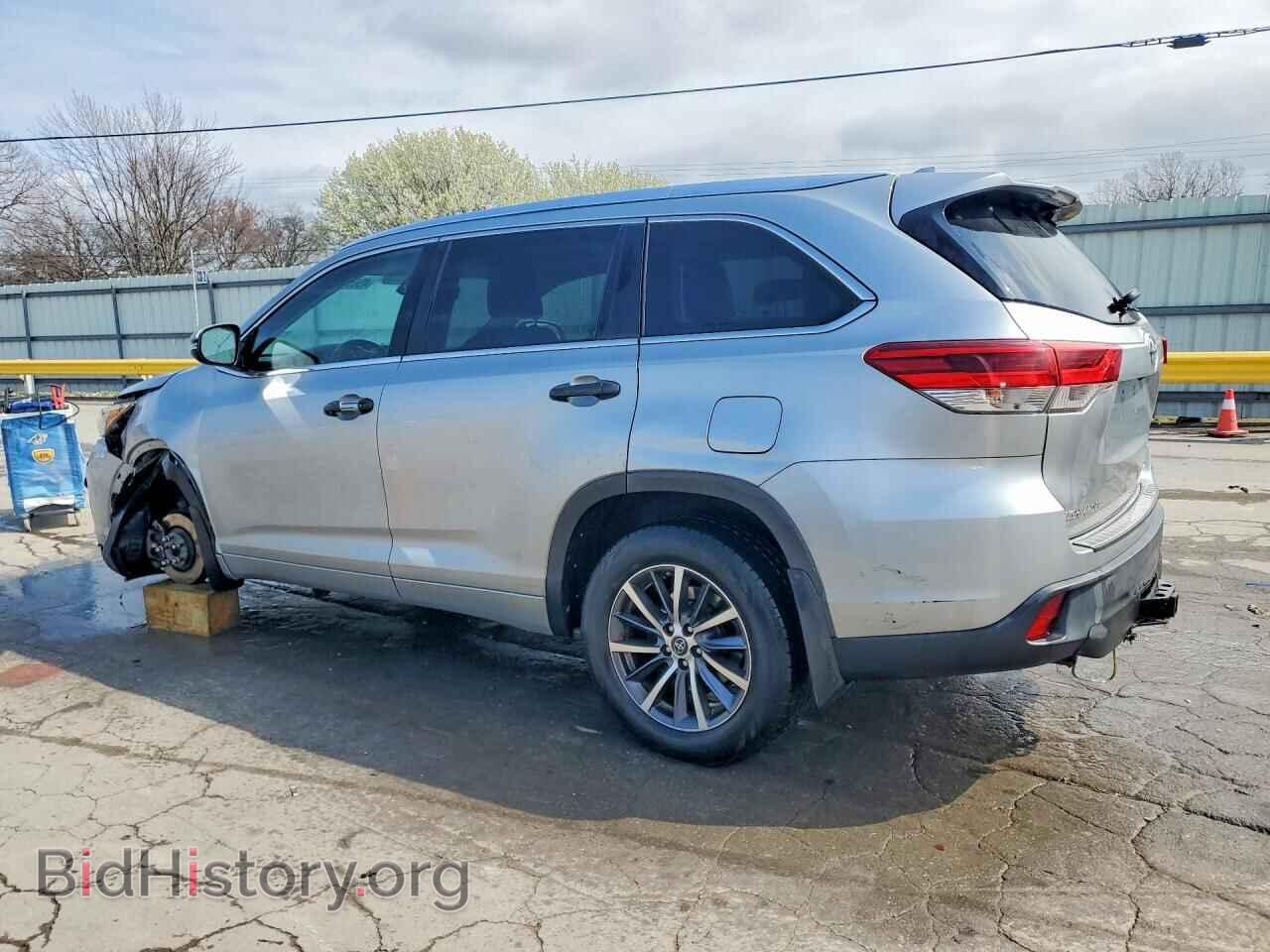 2017 TOYOTA HIGHLANDER - VIN: 5TDJZRFH3HS373425 - Фото 2