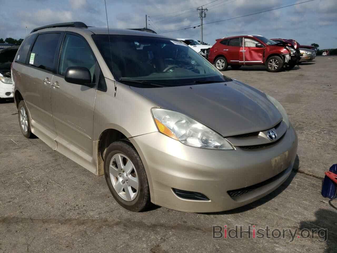 Photo 5TDZK23C57S037605 - TOYOTA SIENNA 2007