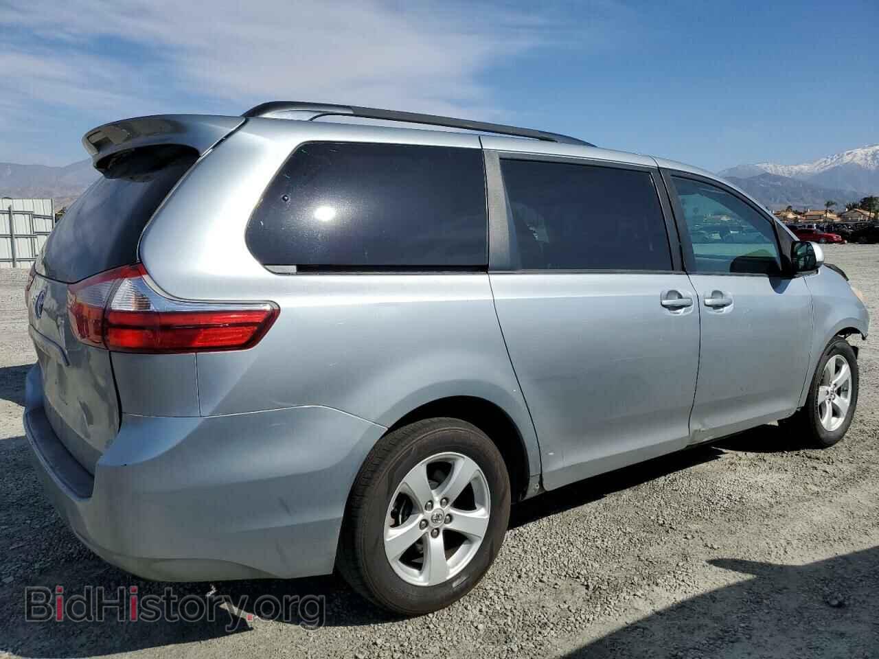 2017 TOYOTA All Models - VIN: 5TDKZ3DC0HS809589 - Фото 3