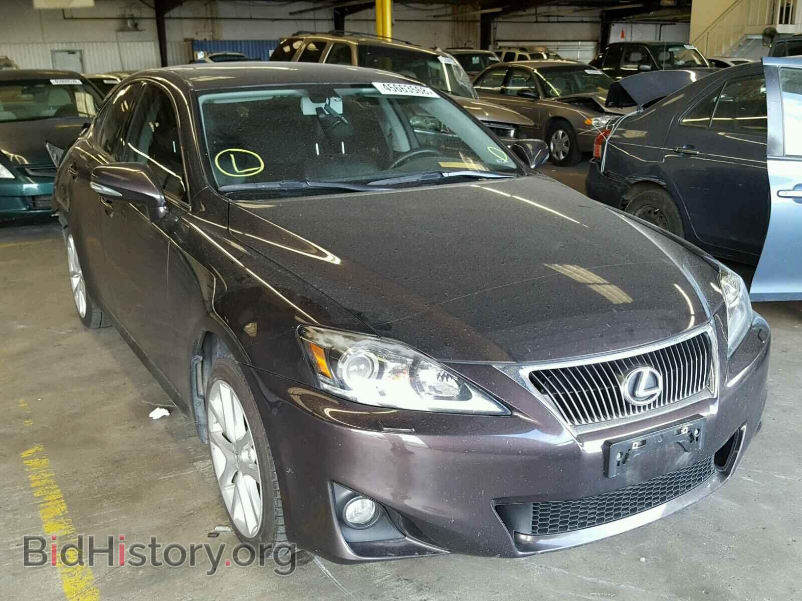 Photo JTHCE5C25C5002163 - LEXUS IS 2012