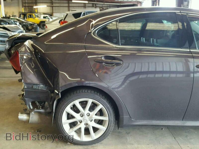 2012 Lexus IS (VIN JTHCE5C25C5002163) — photo 9 of 10
