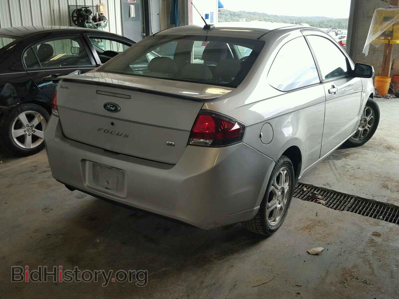 2009 FORD FOCUS - VIN: 1FAHP32N09W162364 - Photo 4
