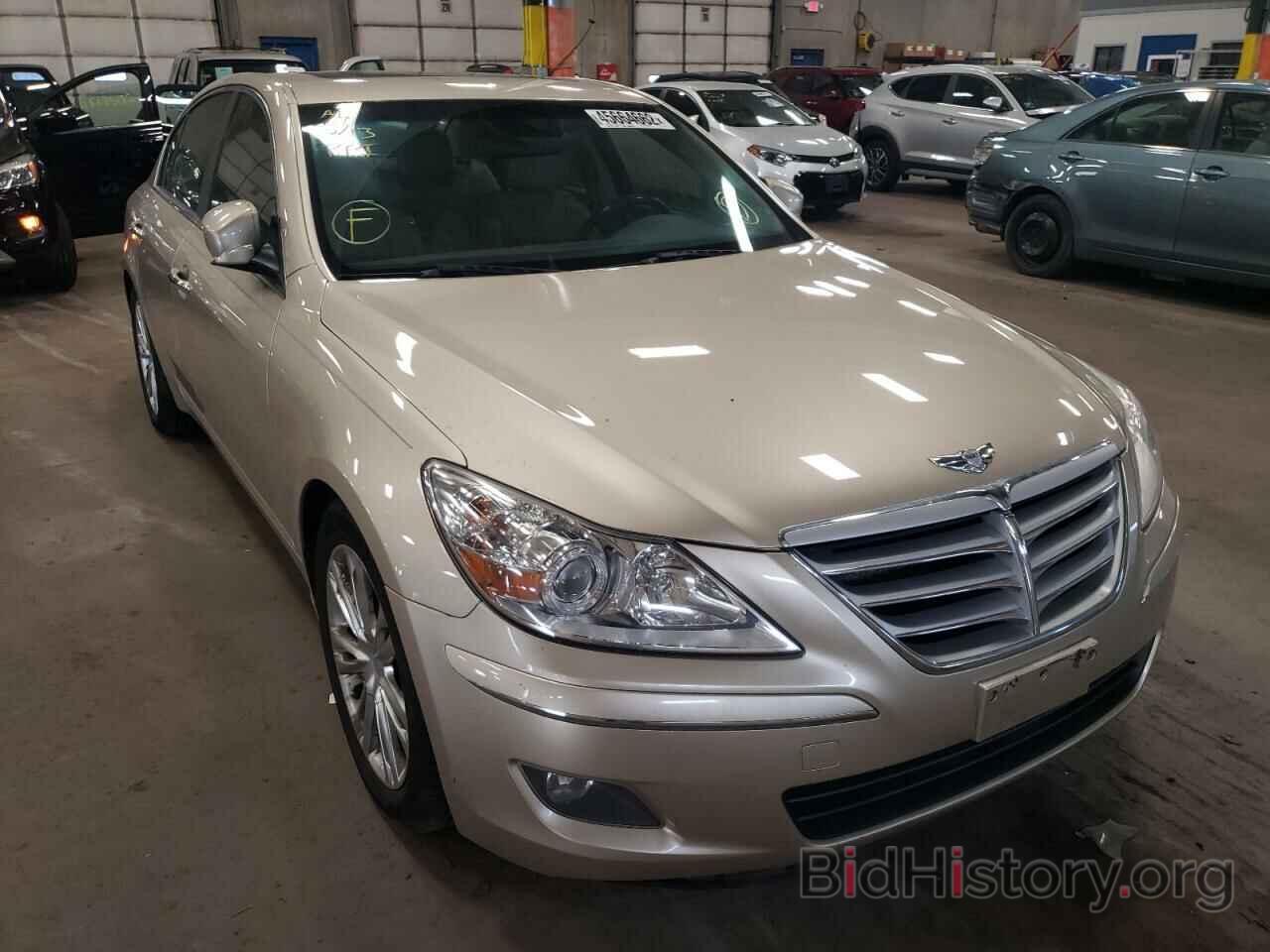 Photo KMHGC46E89U026251 - HYUNDAI GENESIS 2009