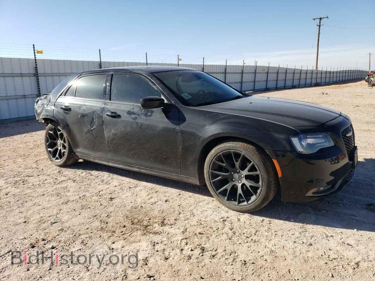 2019 CHRYSLER 300 - VIN: 2C3CCABG6KH667159 - Фото 4