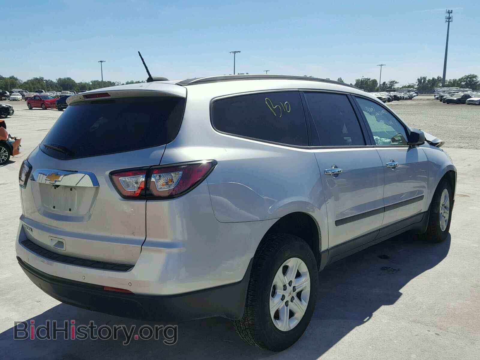 2017 CHEVROLET TRAVERSE - VIN: 1GNKRFED2HJ200324 - Фото 4