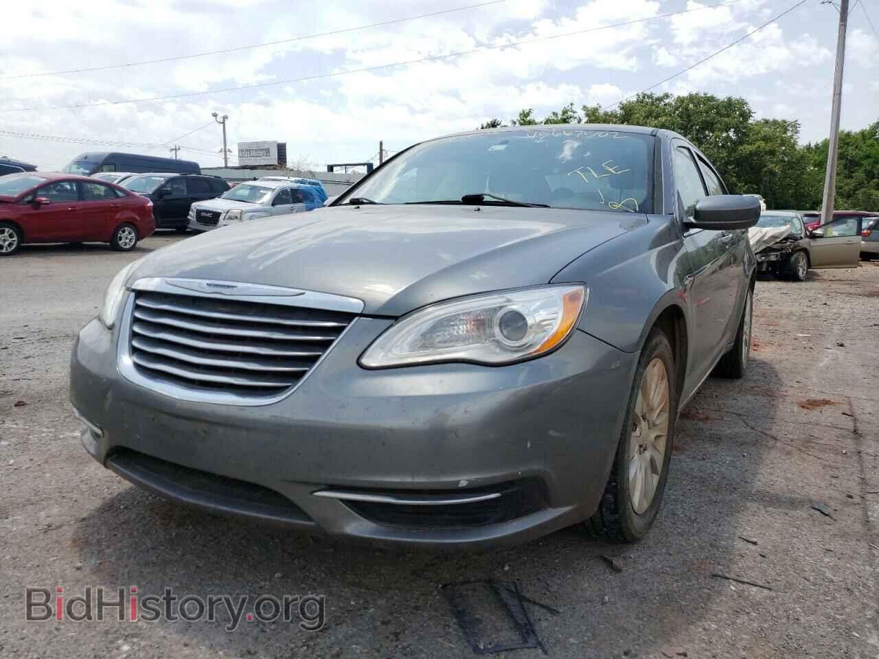 2013 CHRYSLER 200 - VIN: 1C3CCBAB4DN620783 - Фото 2