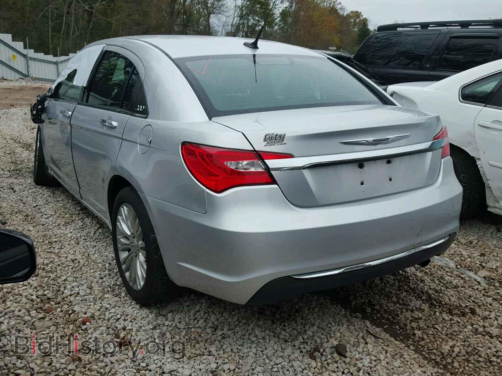2011 CHRYSLER 200 - VIN: 1C3BC2FB2BN549214 - Photo 3
