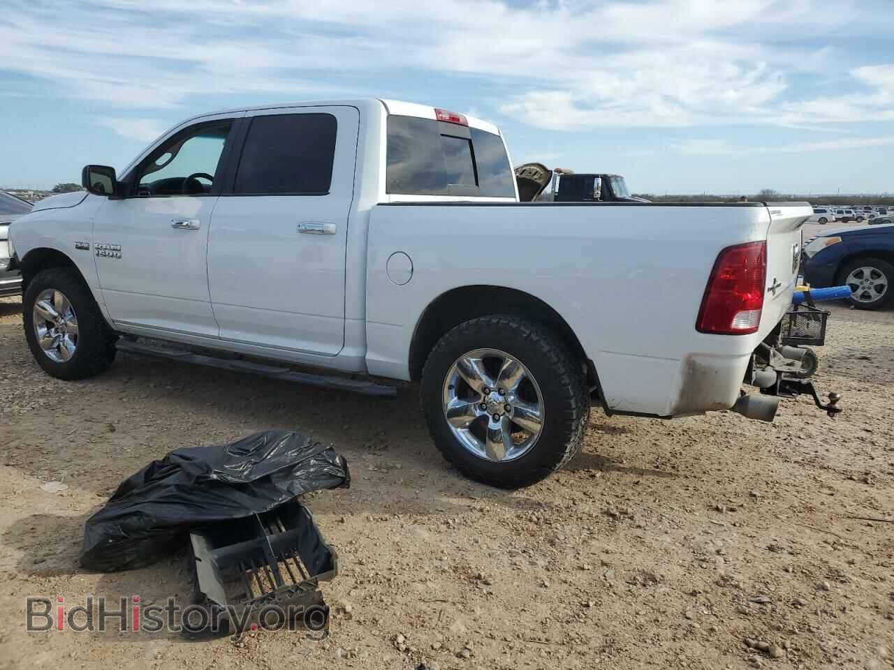 2016 RAM 1500 - VIN: 3C6RR6LT2GG288736 - Фото 2
