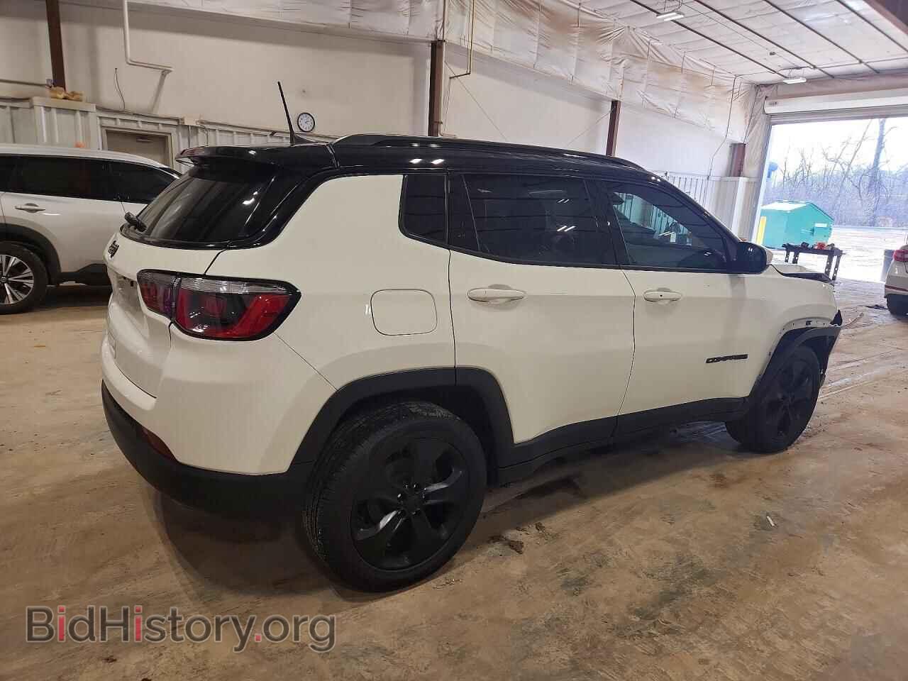 2019 JEEP COMPASS - VIN: 3C4NJDBB7KT653584 - Фото 3