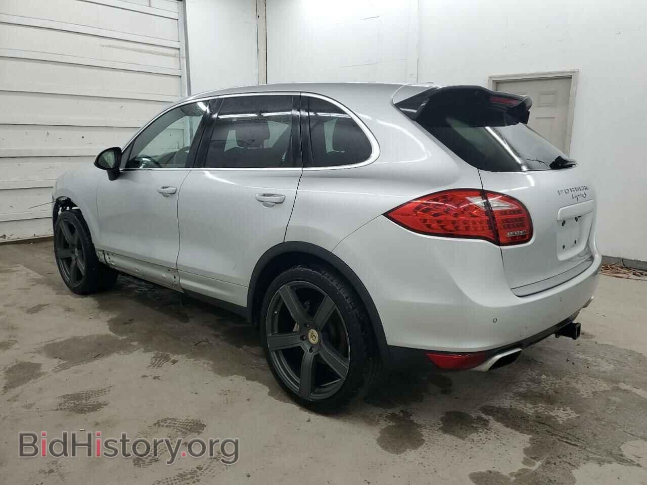 2011 PORSCHE CAYENNE - VIN: WP1AB2A25BLA44022 - Фото 2