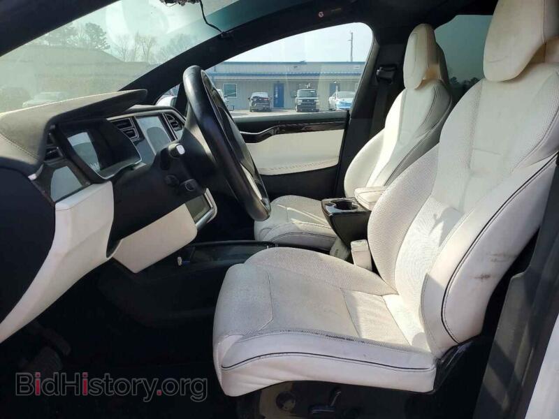 2016 Tesla MODEL X (VIN 5YJXCBE25GF022017) — фото 7 из 14