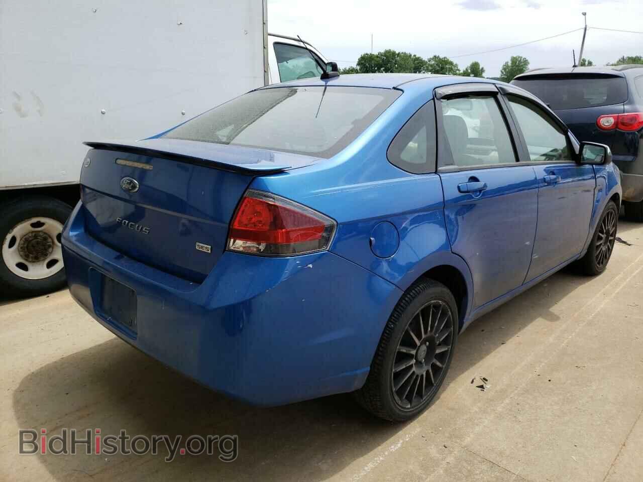 2011 FORD FOCUS - VIN: 1FAHP3GNXBW111467 - Фото 4