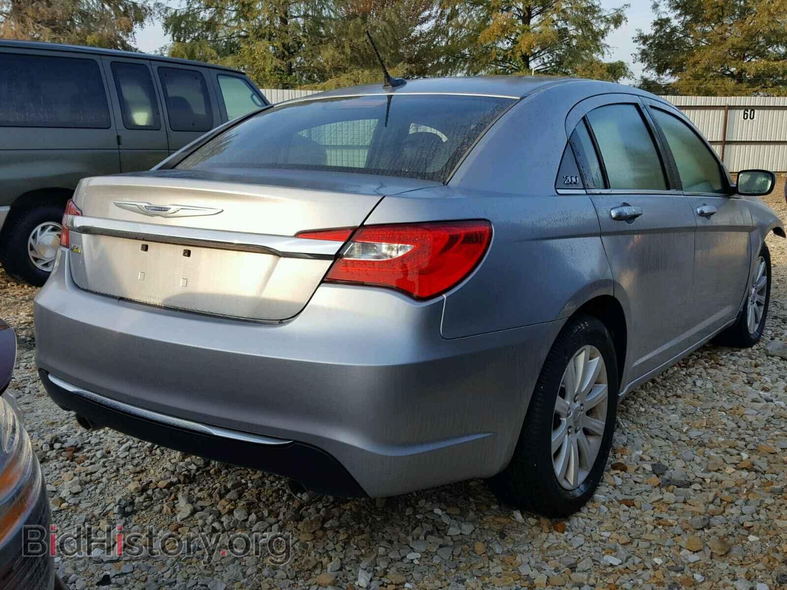 2013 CHRYSLER 200 - VIN: 1C3CCBCG9DN573324 - Photo 4