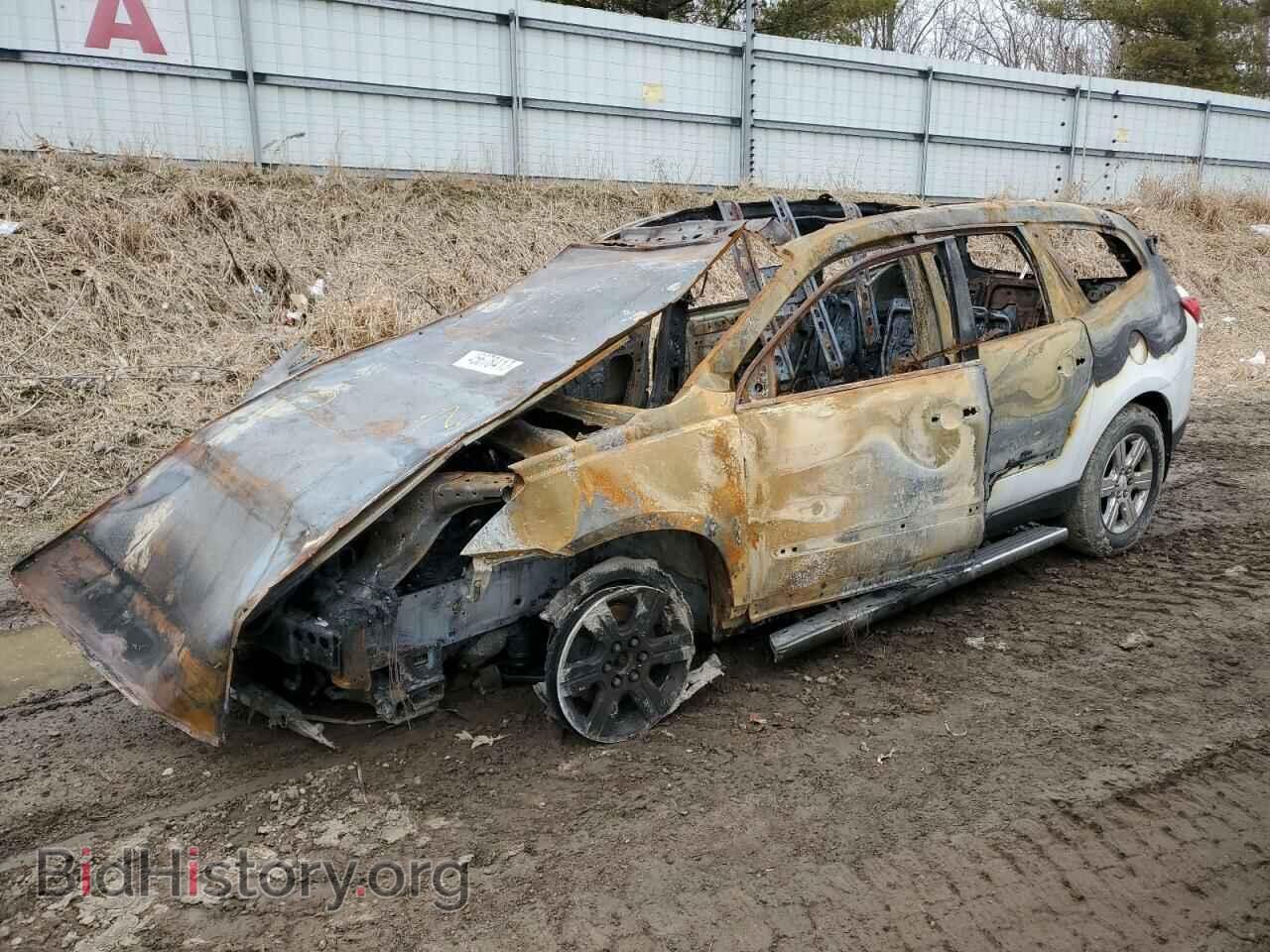 Фотография 1GNLRFED0AS149927 - CHEVROLET TRAVERSE 2010