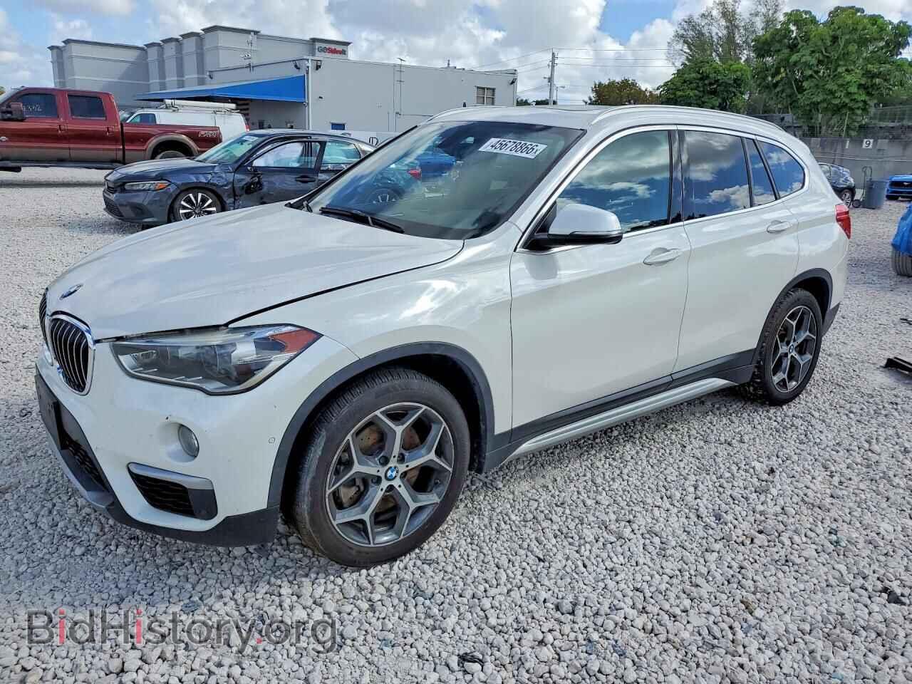 Фотография WBXHT3C38H5F75002 - BMW X1 2017