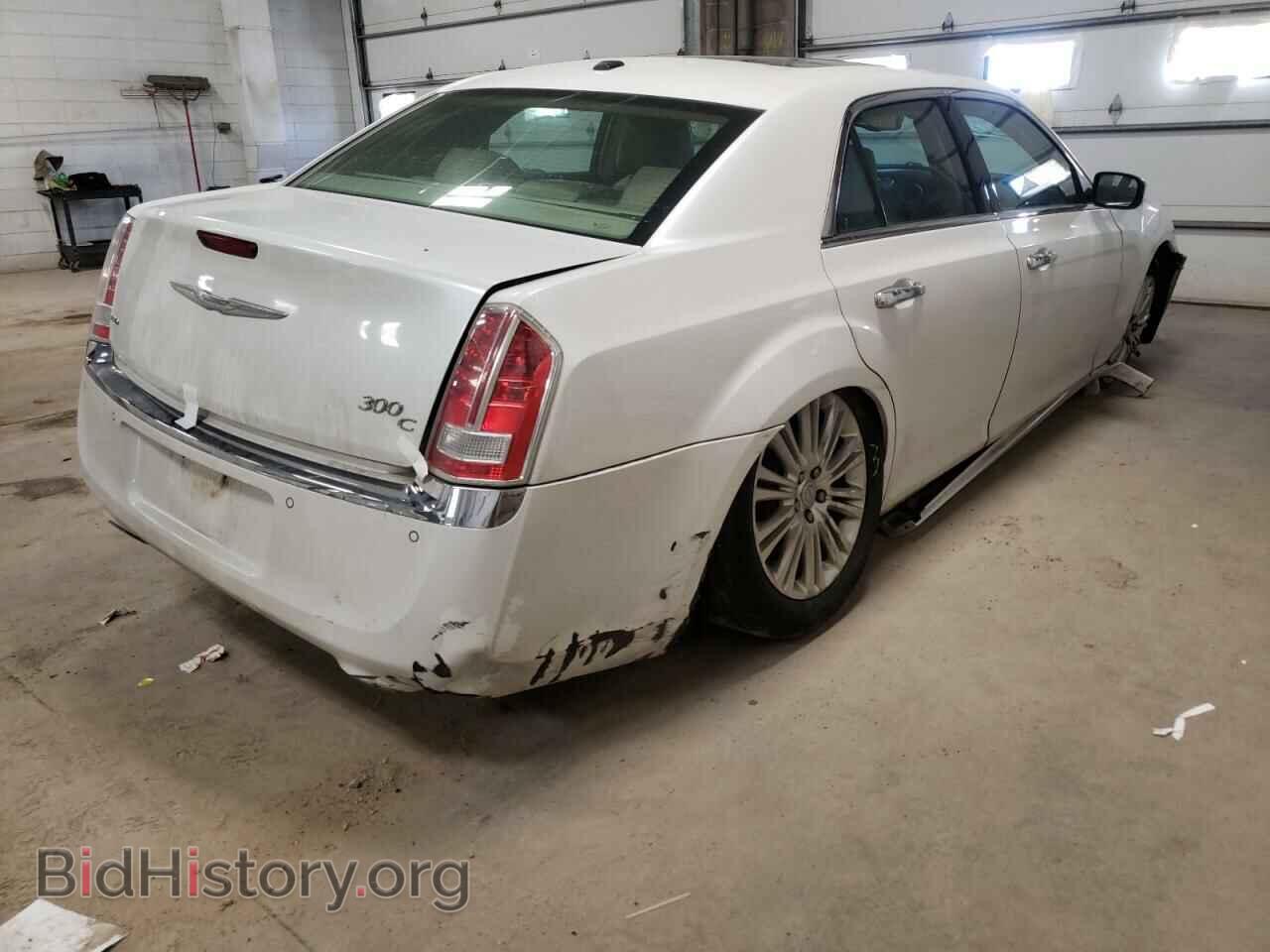 2011 CHRYSLER 300 - VIN: 2C3CK6CT6BH557742 - Фото 4