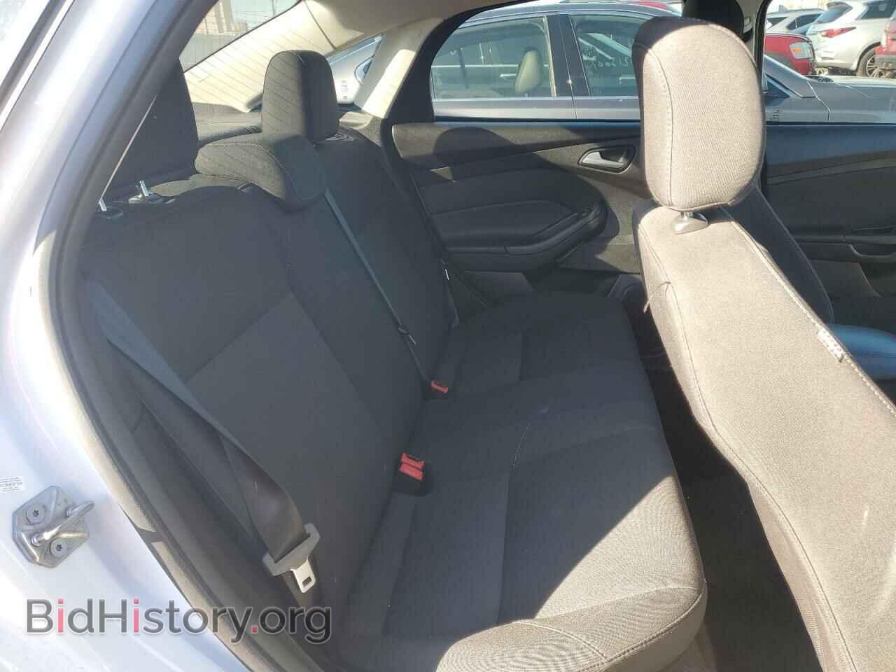 2017 FORD FOCUS - VIN: 1FADP3F22HL300436 - Photo 10
