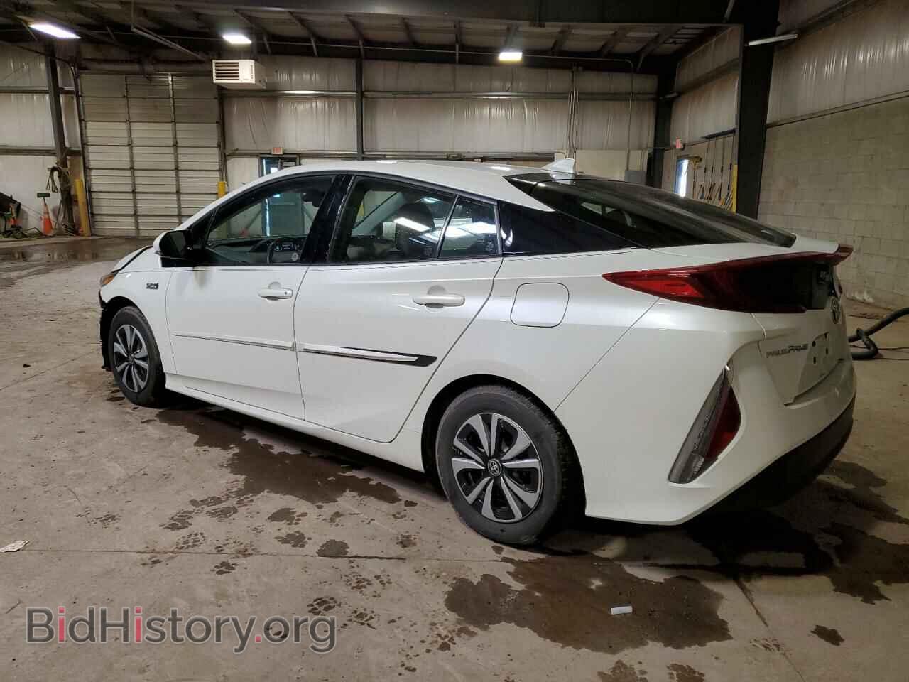 2017 TOYOTA PRIUS - VIN: JTDKARFP1H3058157 - Фото 2