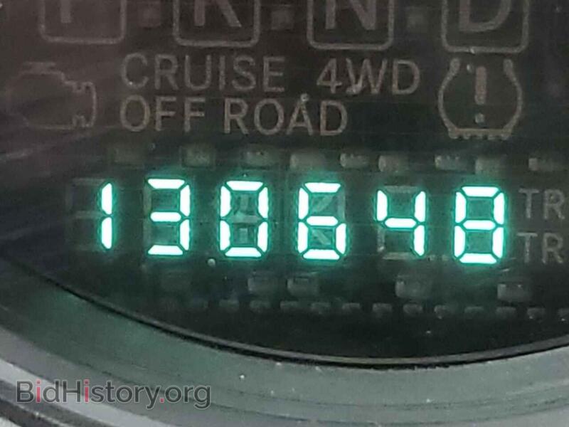 2011 Jeep COMPASS (VIN 1J4NT1FB2BD172466) — photo 8 of 10