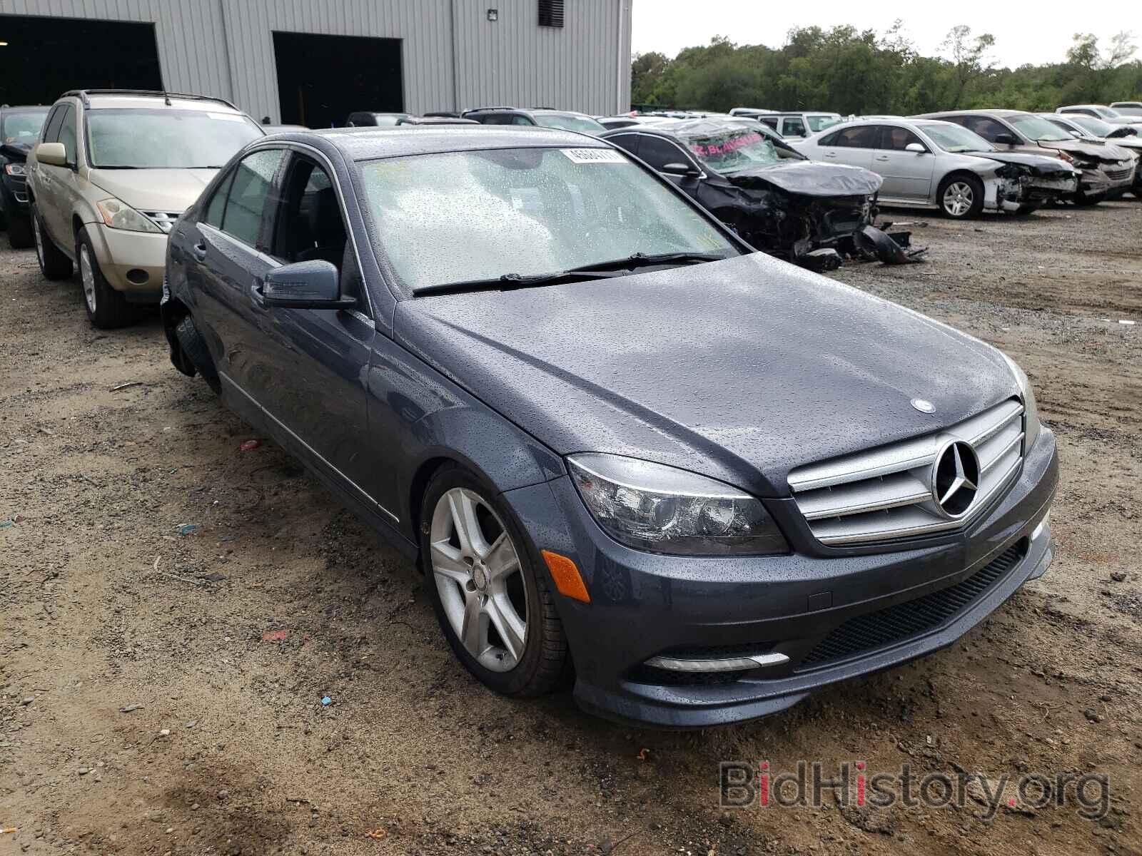 Photo WDDGF8BB1BR180460 - MERCEDES-BENZ C CLASS 2011