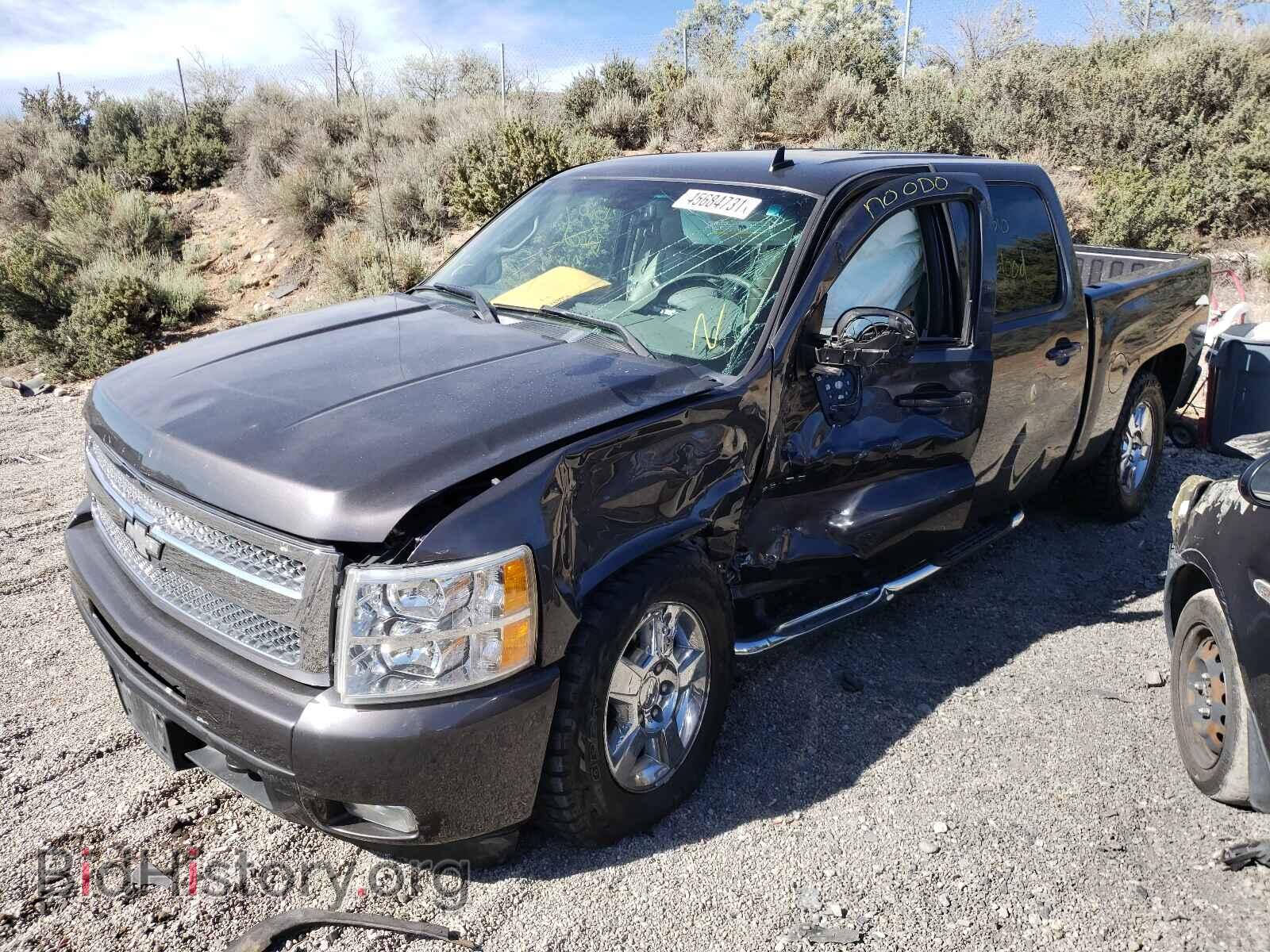 2011 CHEVROLET SILVERADO - VIN: 3GCPKTE36BG263461 - Фото 2
