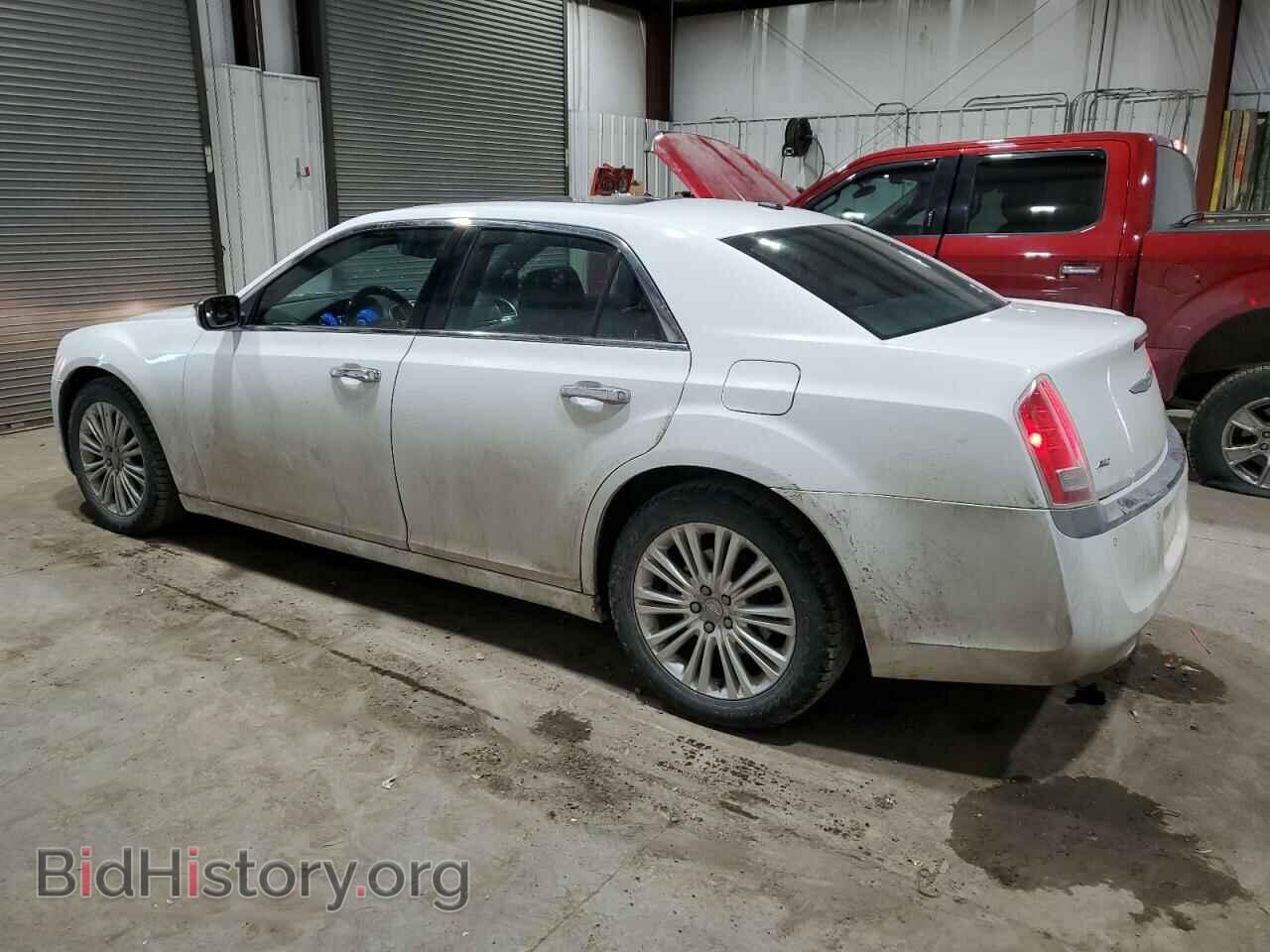 2014 CHRYSLER 300 - VIN: 2C3CCAKT0EH288174 - Фото 2