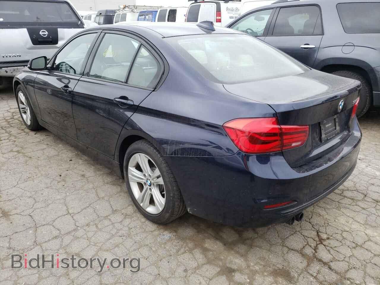 2016 BMW 3 SERIES - VIN: WBA8E9G51GNT46823 - Фото 3