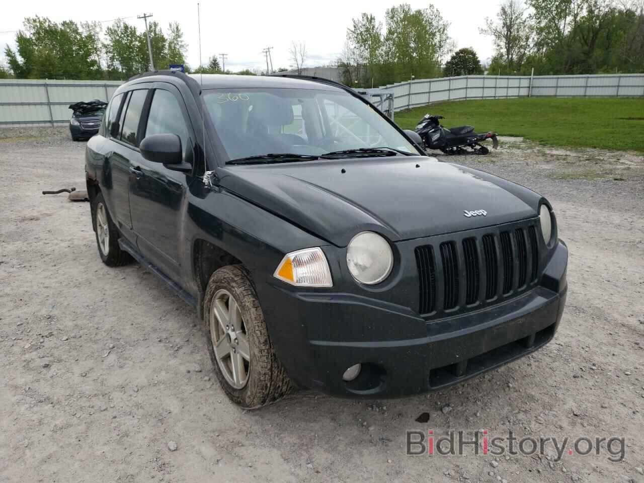 Фотография 1J4NF4FB2AD553290 - JEEP COMPASS 2010