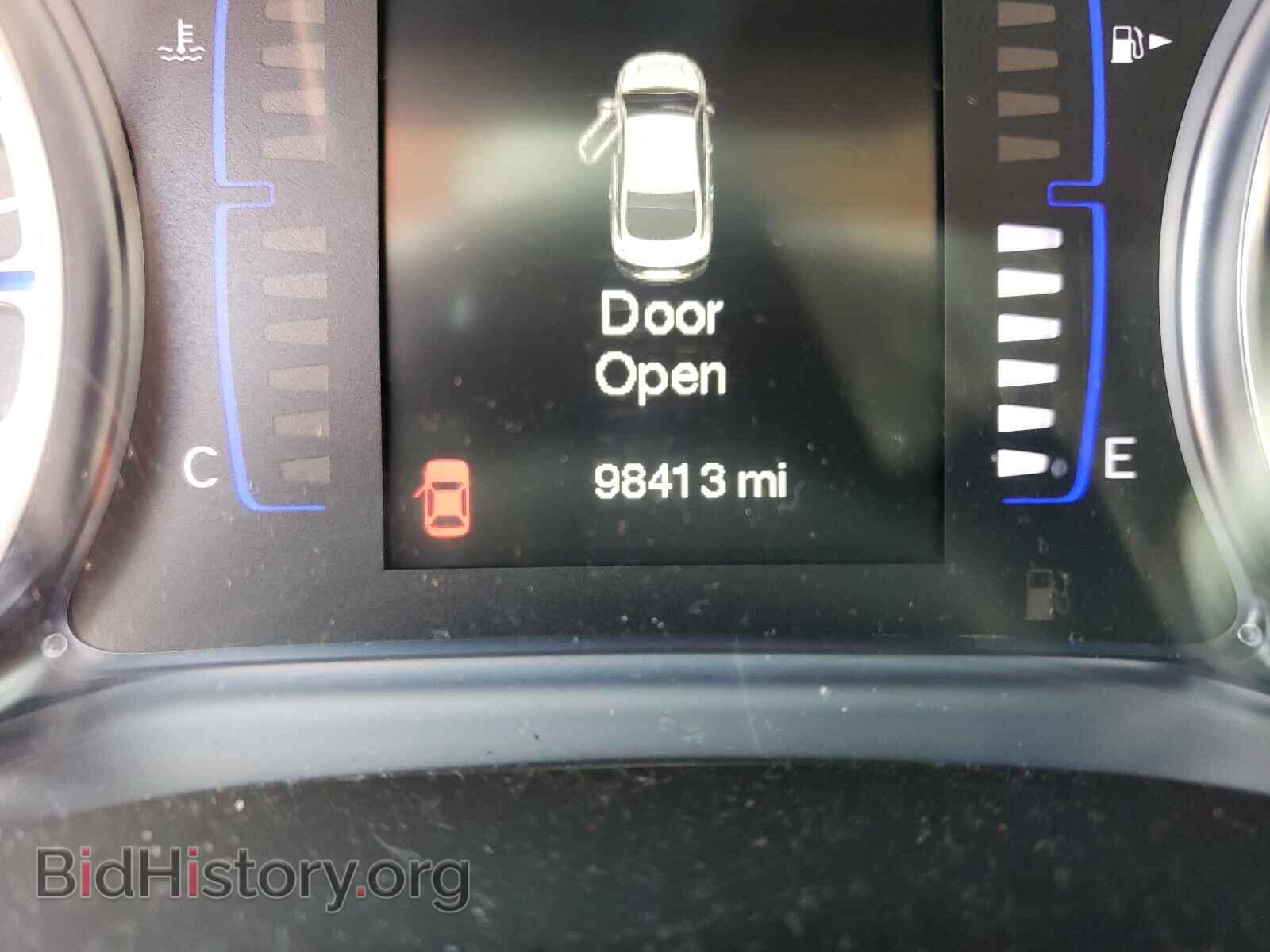 2015 CHRYSLER 200 - VIN: 1C3CCCAB8FN568390 - Photo 8
