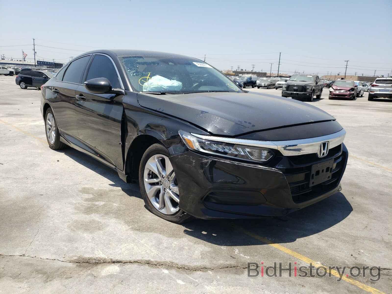 Photo 1HGCV1F14KA132388 - HONDA ACCORD 2019