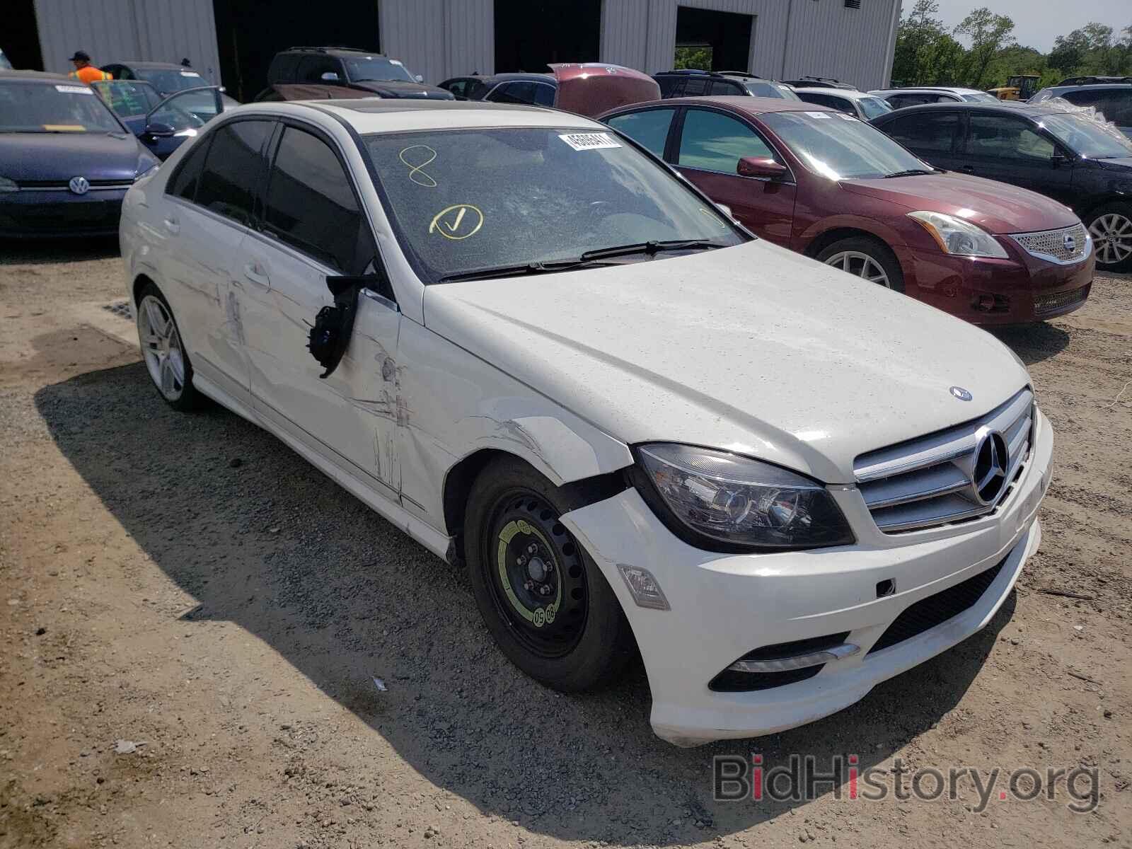 Photo WDDGF5EB5BR184361 - MERCEDES-BENZ C CLASS 2011