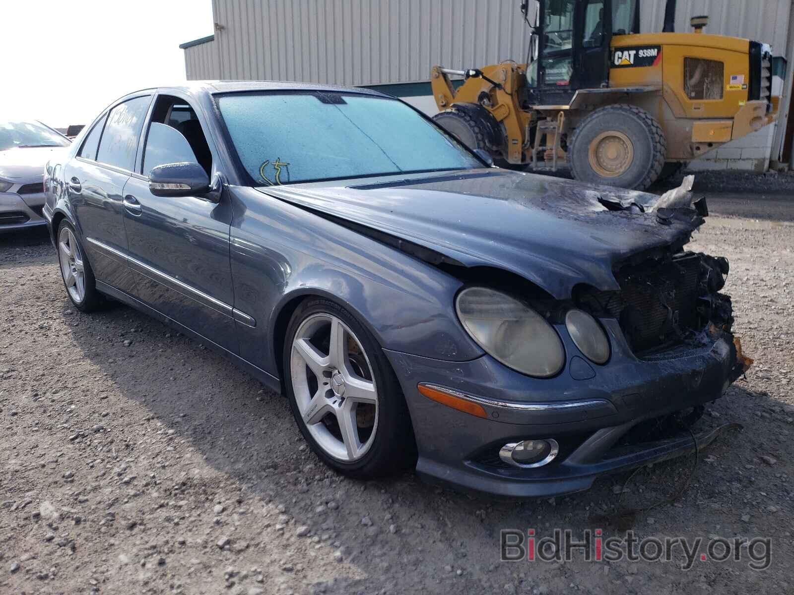 Photo WDBUF90X38B220068 - MERCEDES-BENZ E CLASS 2008