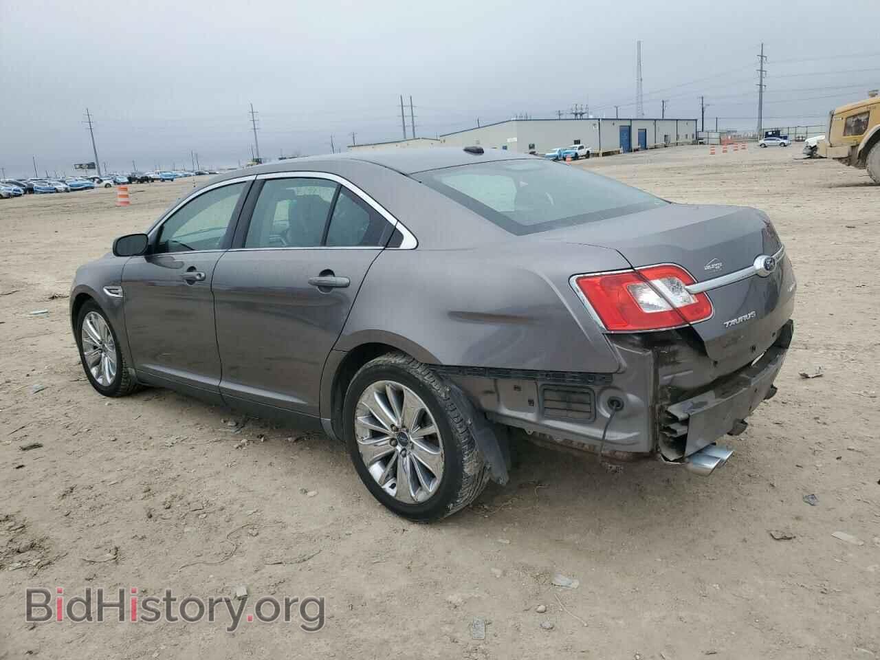 2011 FORD TAURUS - VIN: 1FAHP2FWXBG151322 - Фото 2