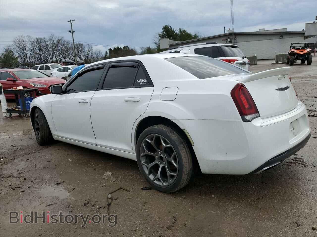 2016 CHRYSLER 300 - VIN: 2C3CCABG5GH182213 - Фото 2