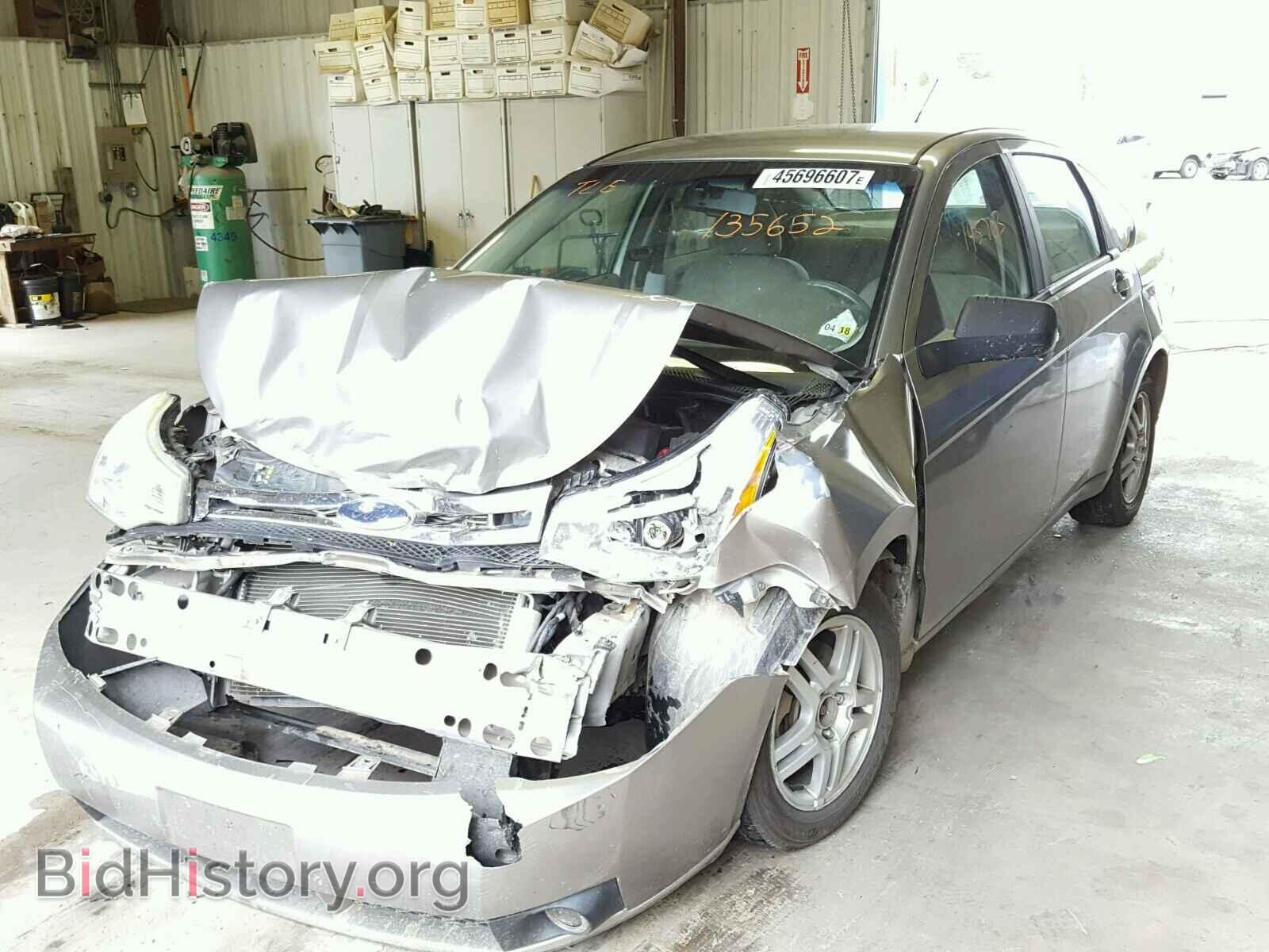 2008 FORD FOCUS - VIN: 1FAHP35NX8W135652 - Photo 2