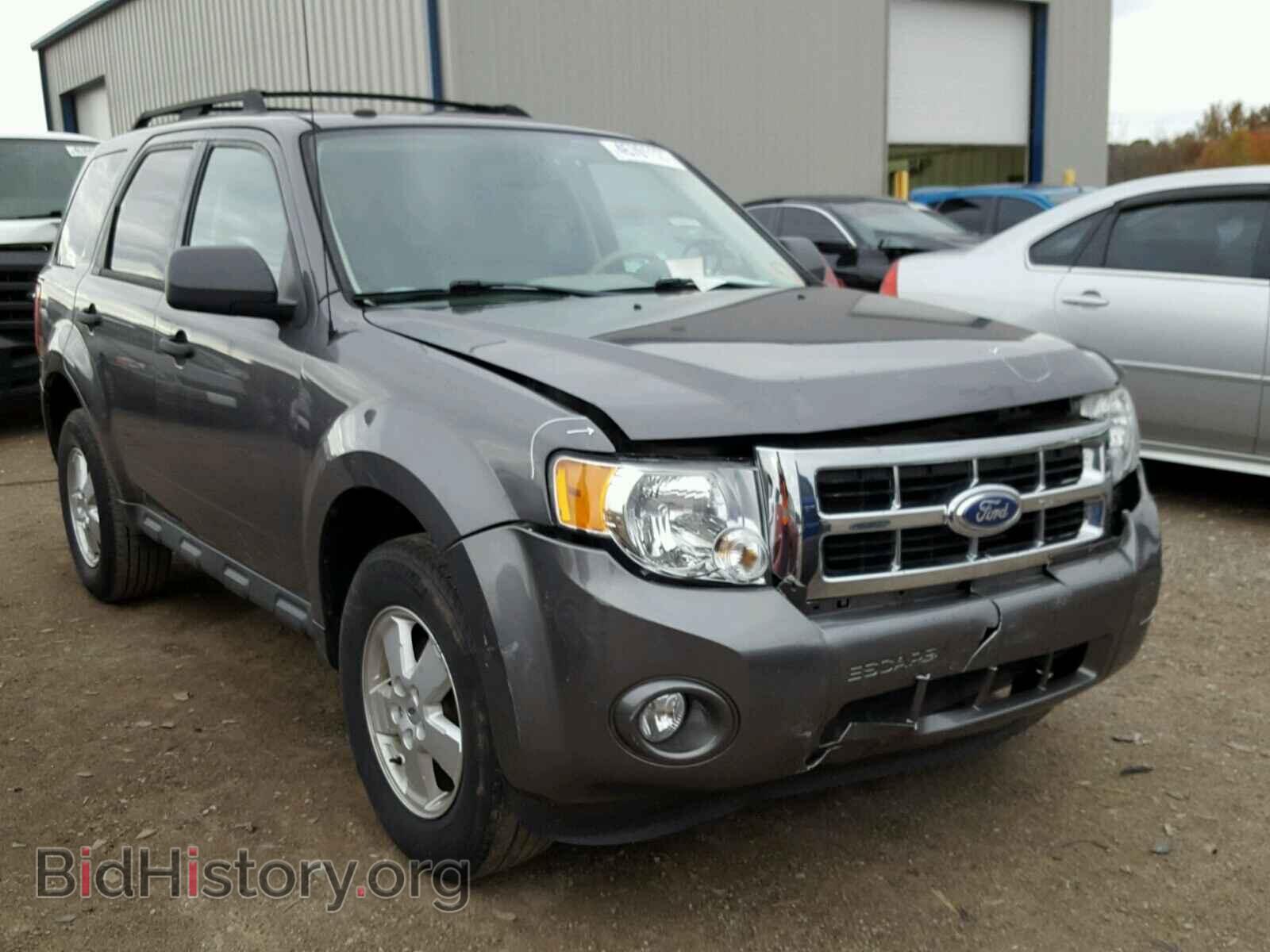 Photo 1FMCU0D77BKC09845 - FORD ESCAPE 2011