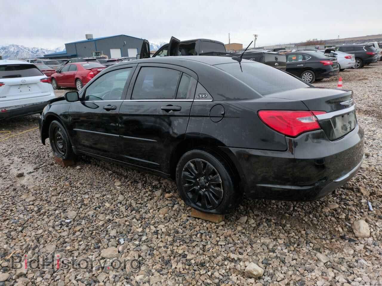 2012 CHRYSLER 200 - VIN: 1C3CCBAB2CN202883 - Фото 2