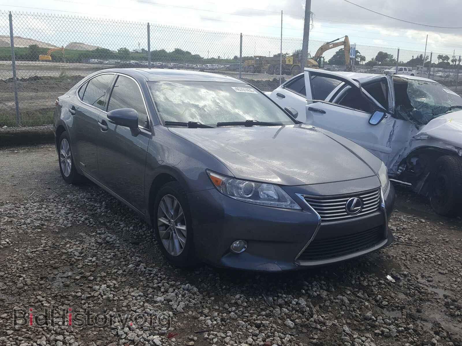 Фотография JTHBW1GGXD2007434 - LEXUS ES300 2013