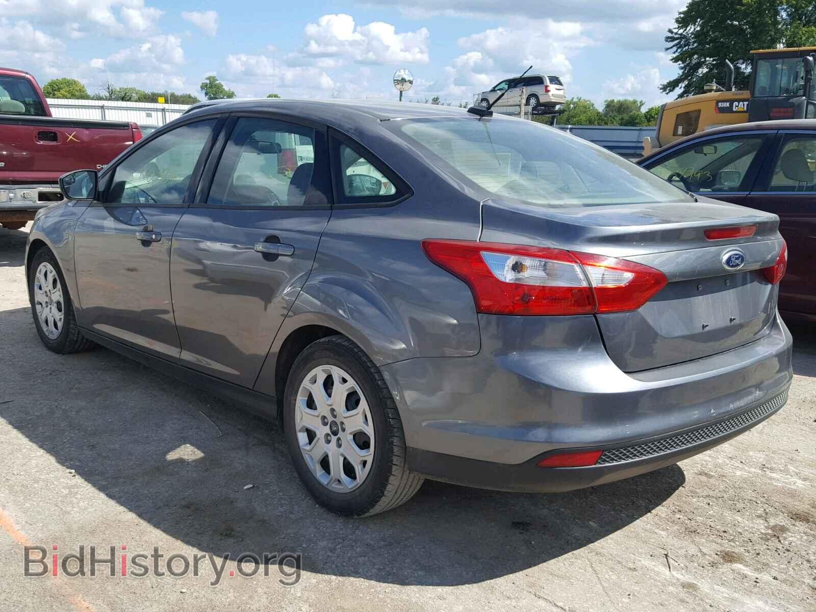 2012 Ford FOCUS (VIN 1FAHP3F29CL476619) — фото 3 из 10