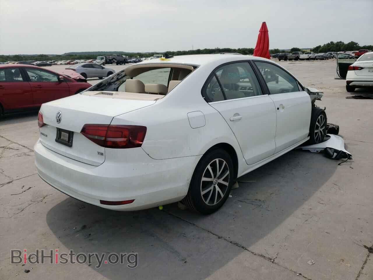 2017 VOLKSWAGEN JETTA - VIN: 3VWDB7AJ5HM376856 - Фото 4