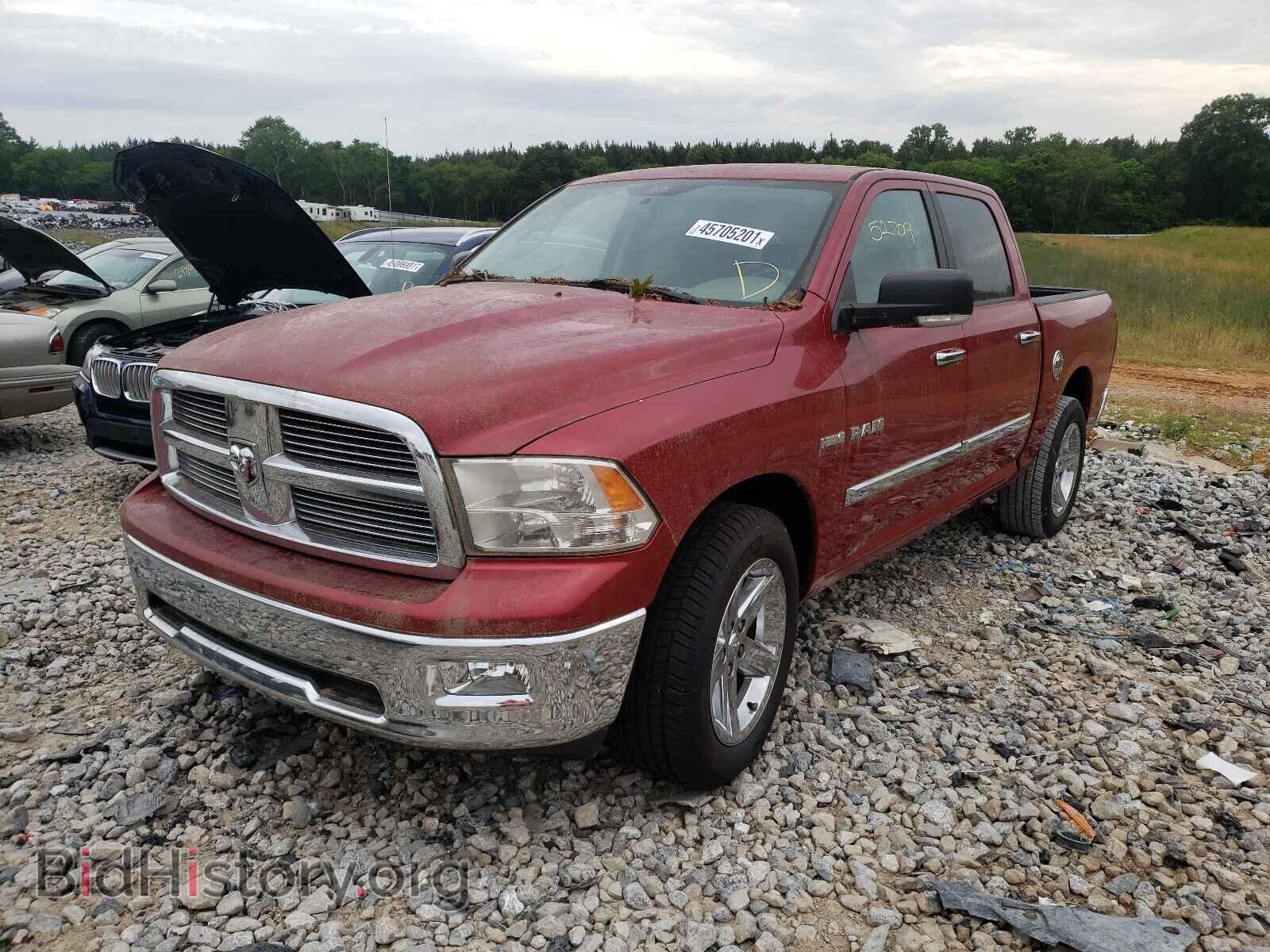 2010 DODGE RAM 1500 - VIN: 1D7RB1CT0AS134757 - Фото 2