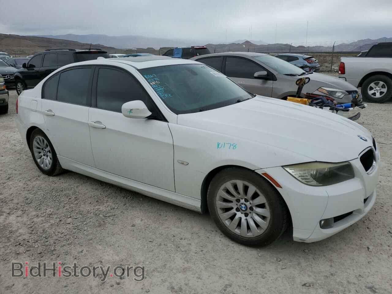 2009 BMW 3 SERIES - VIN: WBAPH57589NL77355 - Фото 4