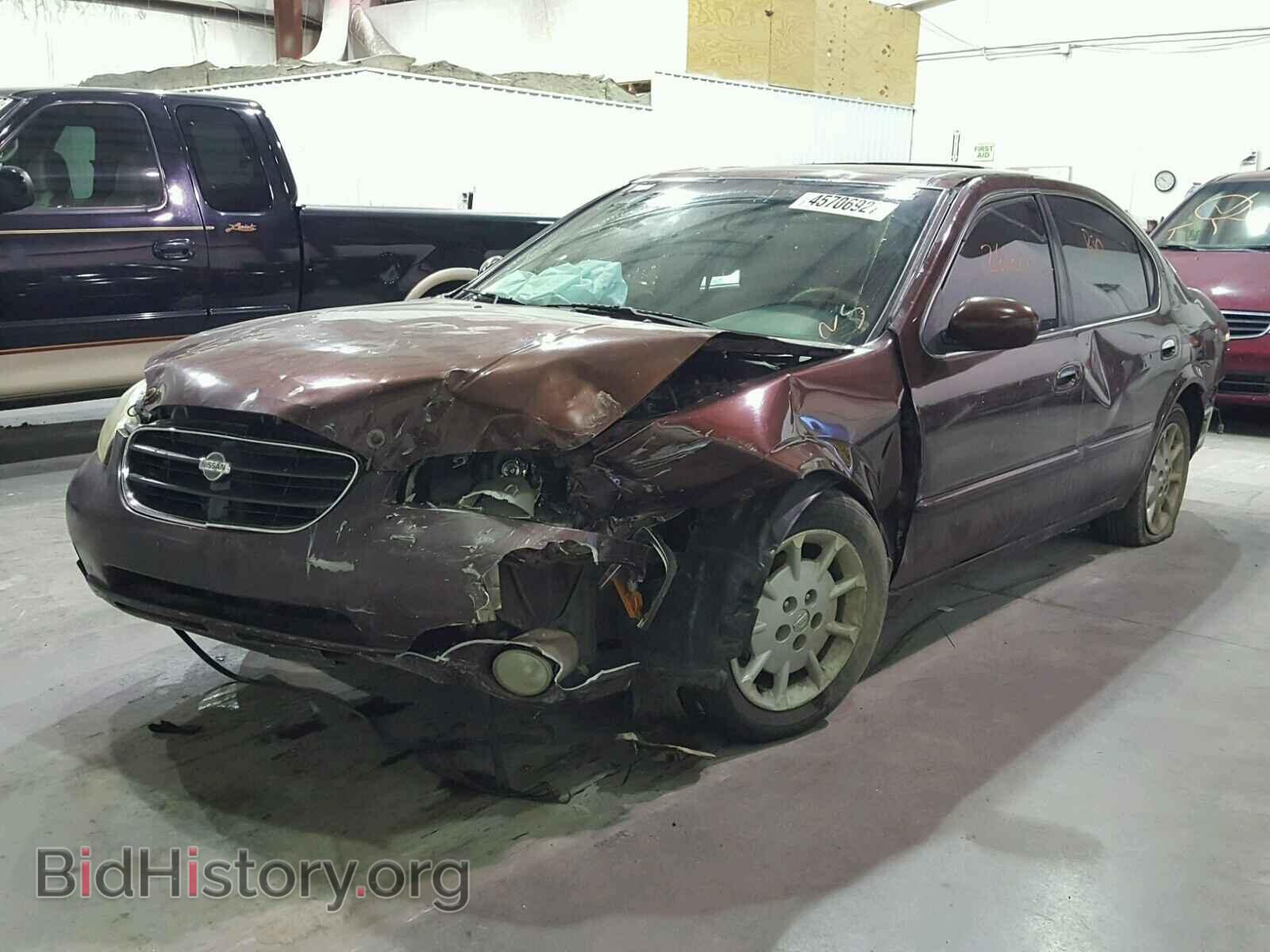2000 NISSAN MAXIMA - VIN: JN1CA31A9YT005617 - Фото 2