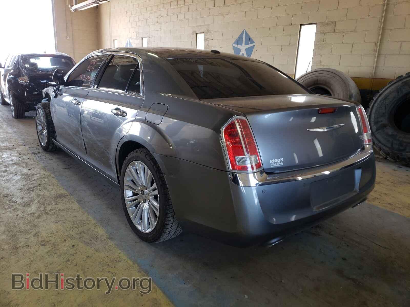 2011 CHRYSLER 300 - VIN: 2C3CA6CT2BH592751 - Фото 3