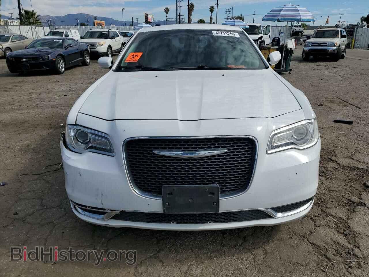 2015 CHRYSLER 300 - VIN: 2C3CCAAG7FH930802 - Фото 5