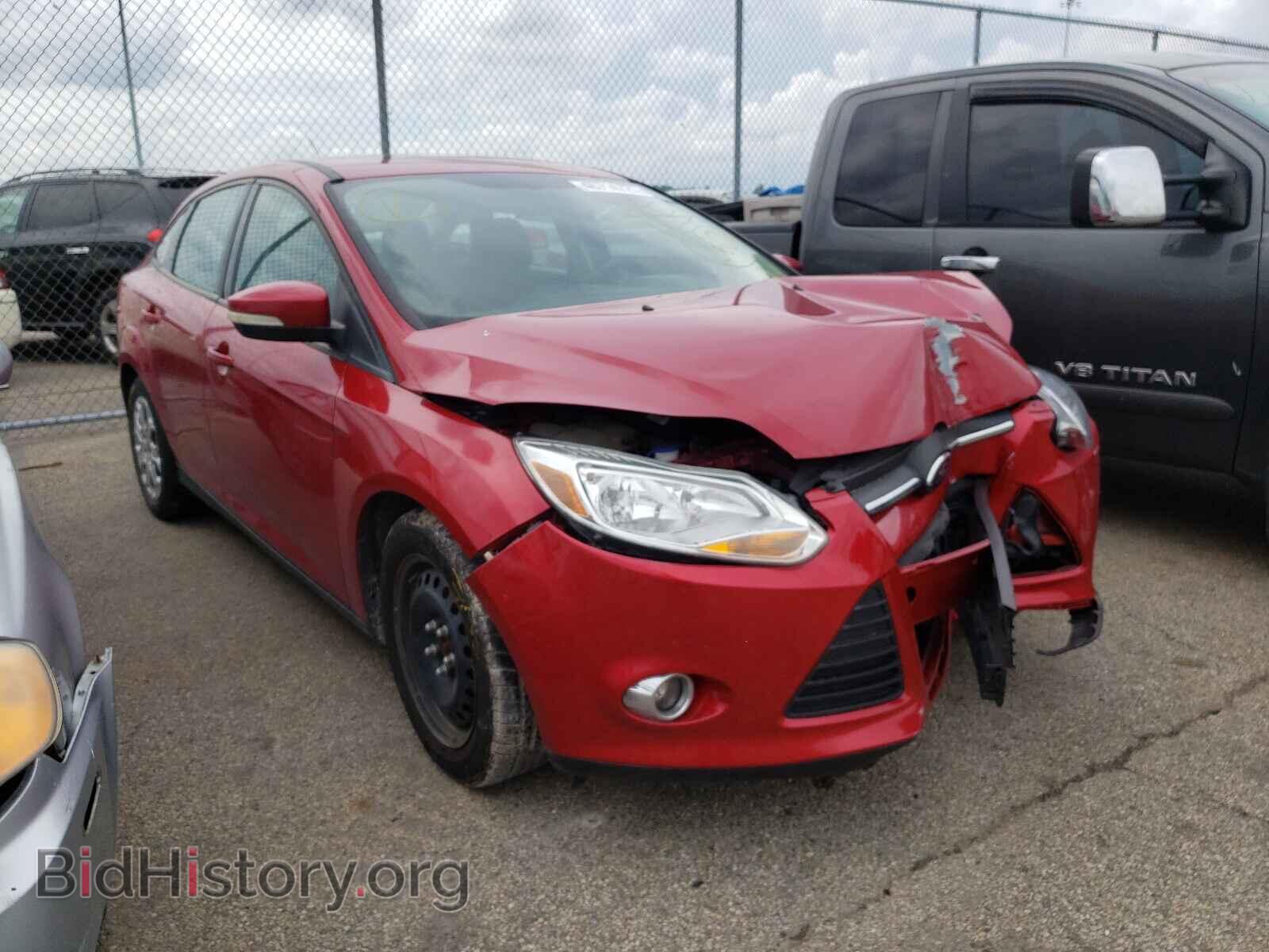 Photo 1FAHP3F26CL475105 - FORD FOCUS 2012