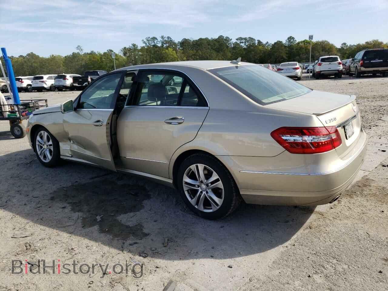 2011 MERCEDES-BENZ E-CLASS - VIN: WDDHF5GB4BA354984 - Фото 2