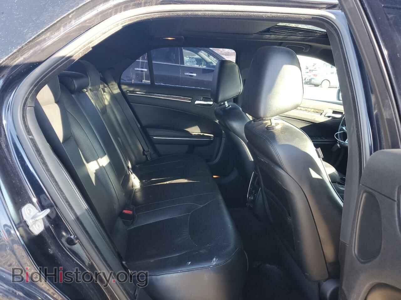 2011 CHRYSLER 300 - VIN: 2C3CA6CT0BH573700 - Photo 10